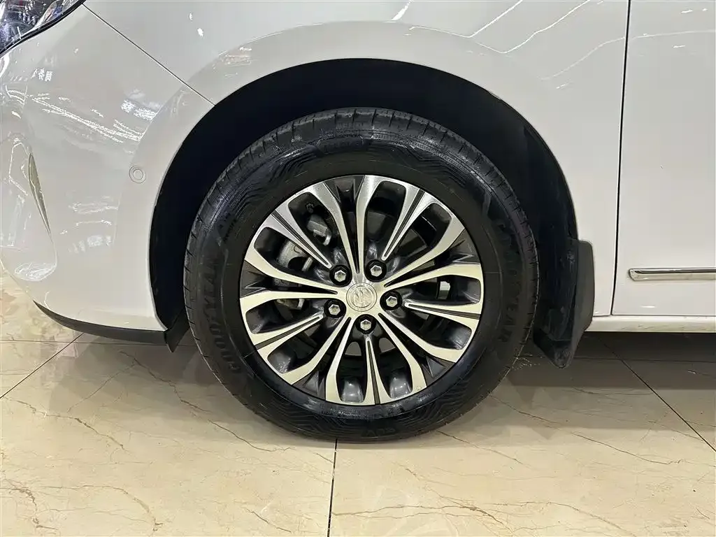 Buick GL8 2022 из CN, фото 8