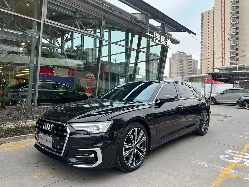 Audi A6L 2023 из CN, фото 1
