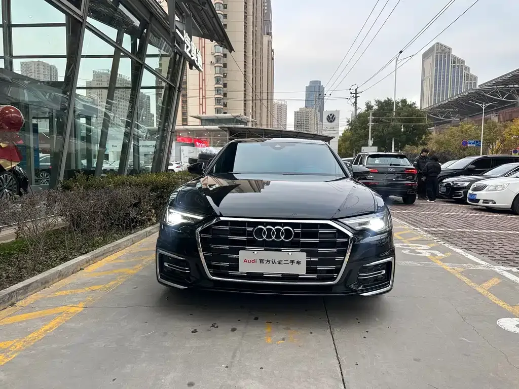 Audi A6L 2023 из CN, фото 2
