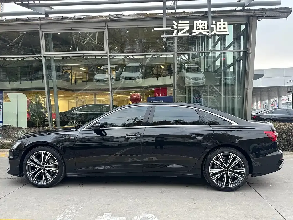 Audi A6L 2023 из CN, фото 5