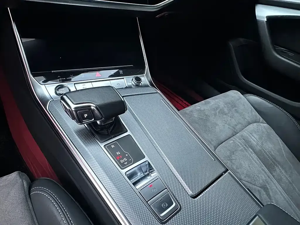 Audi A6L 2023 из CN, фото 7