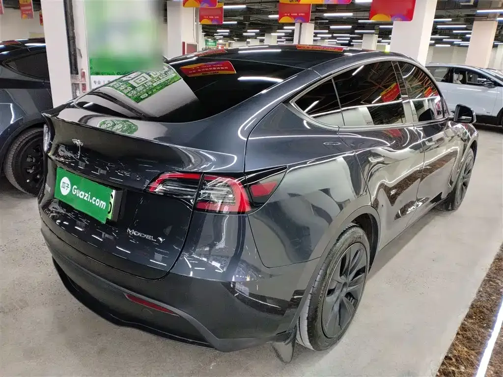 Tesla Model Y — фото 6