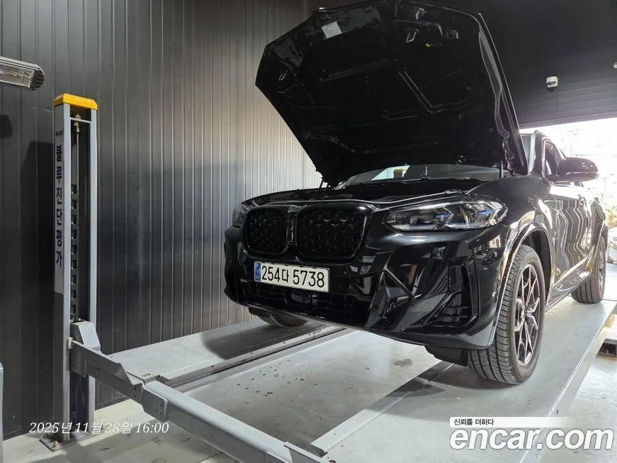 BMW X4 2024 из KR, фото 2