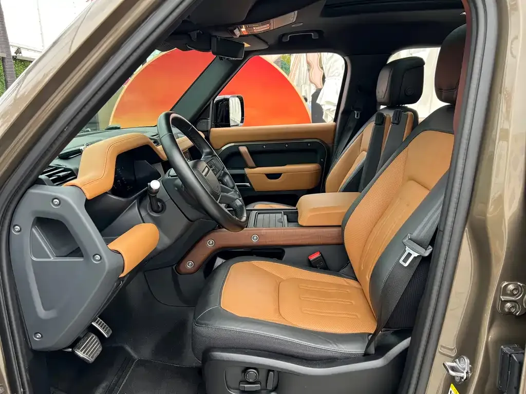 Land Rover Defender — фото 10