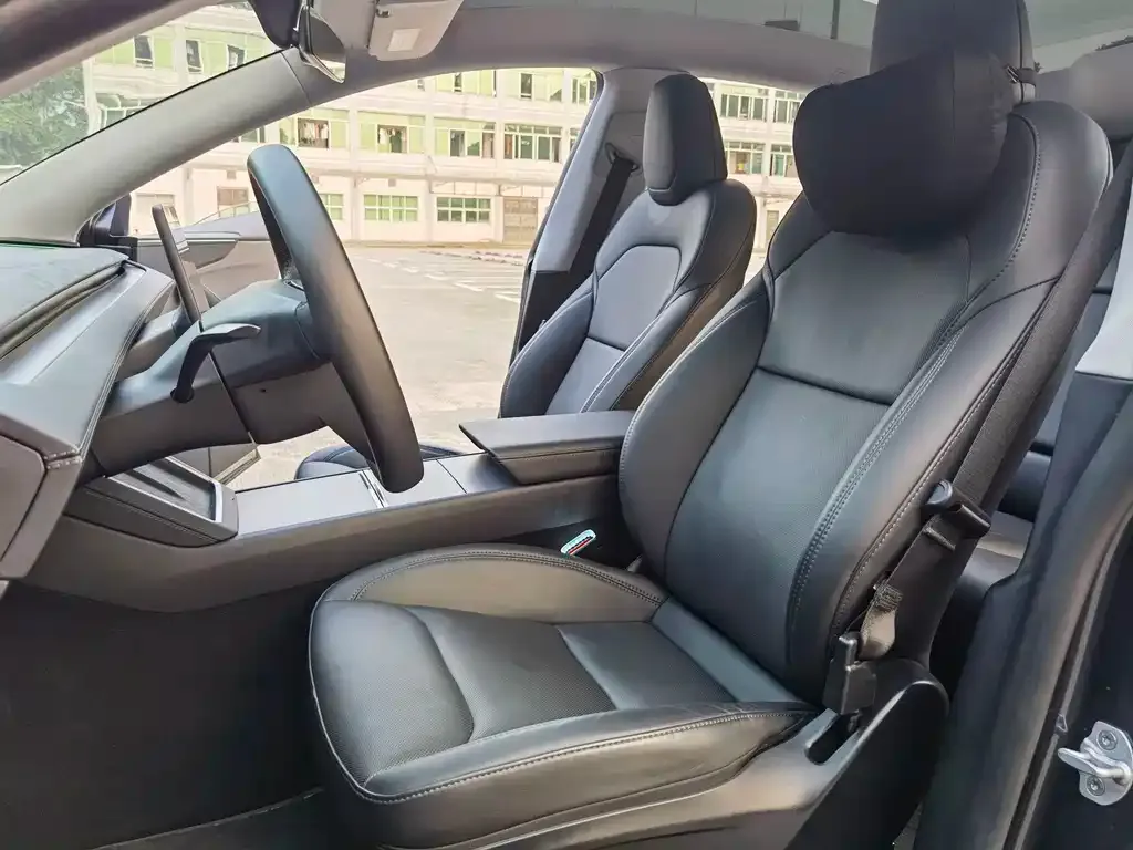 Tesla Model Y 2025 из CN, фото 5