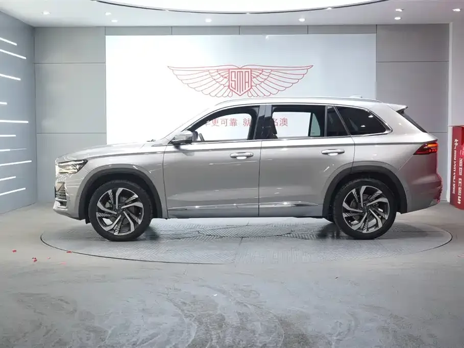 Geely Xingyue L 2023 из CN, фото 2