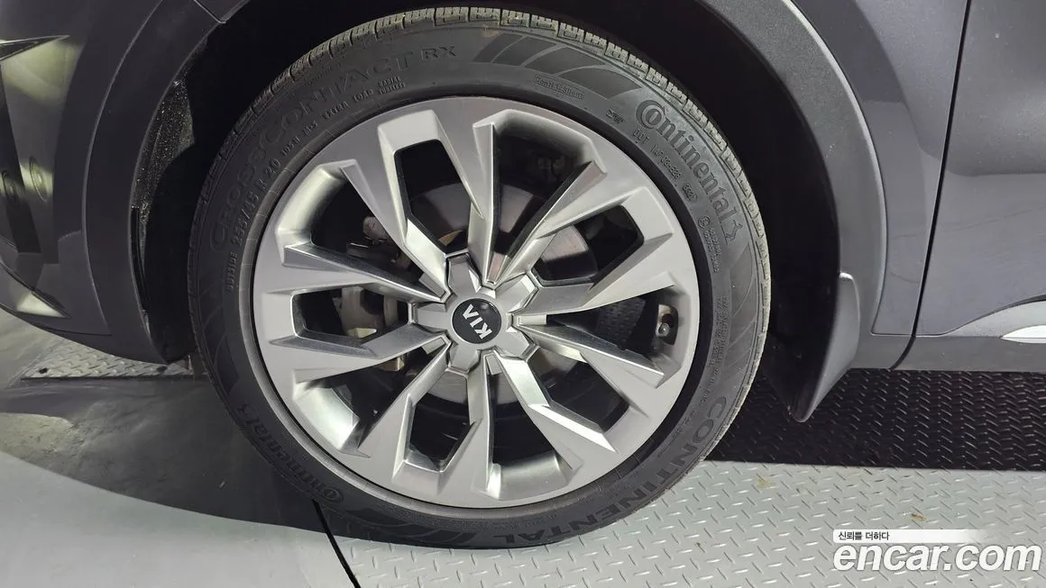 Kia Sorento — фото 5