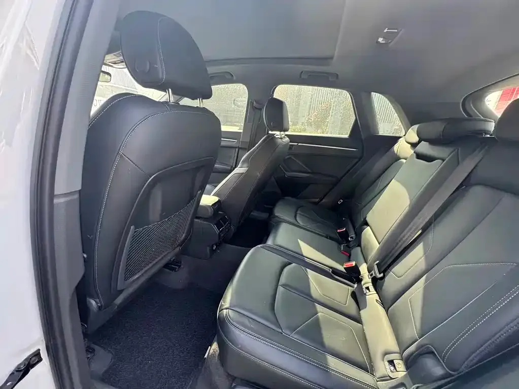Audi Q3 2024 из CN, фото 10