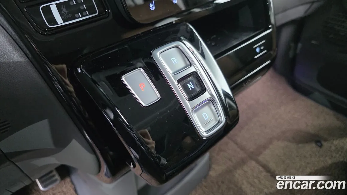 Hyundai Staria 2025 из KR, фото 9