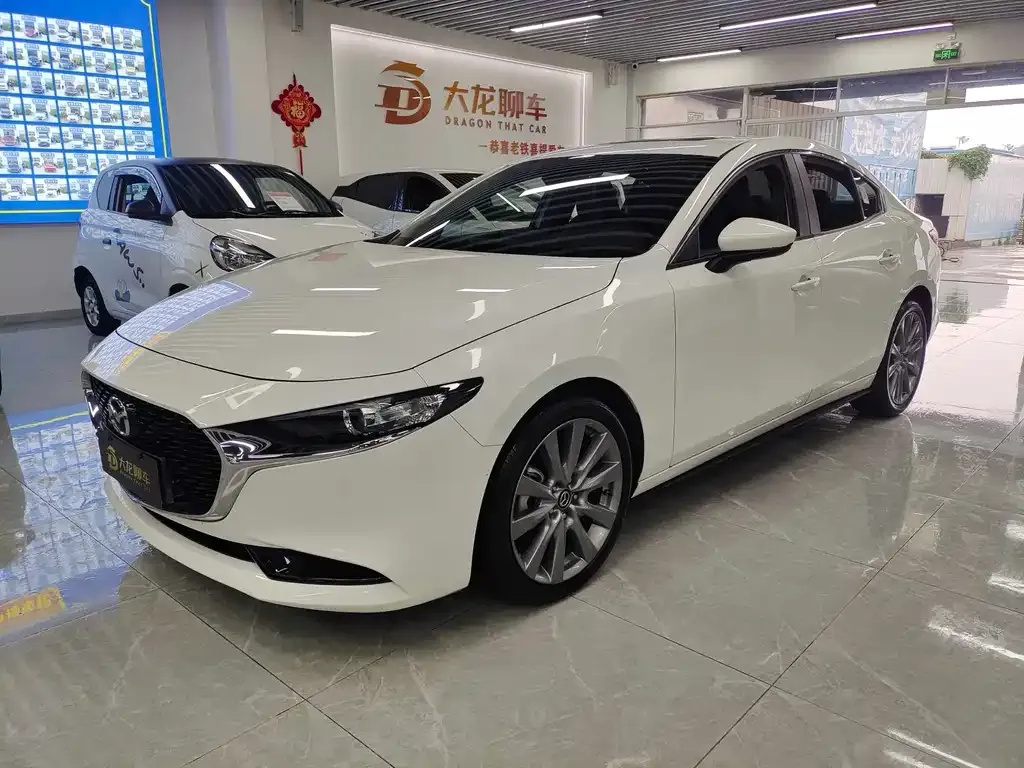 Mazda 3 Axela 2023 из CN, фото 2