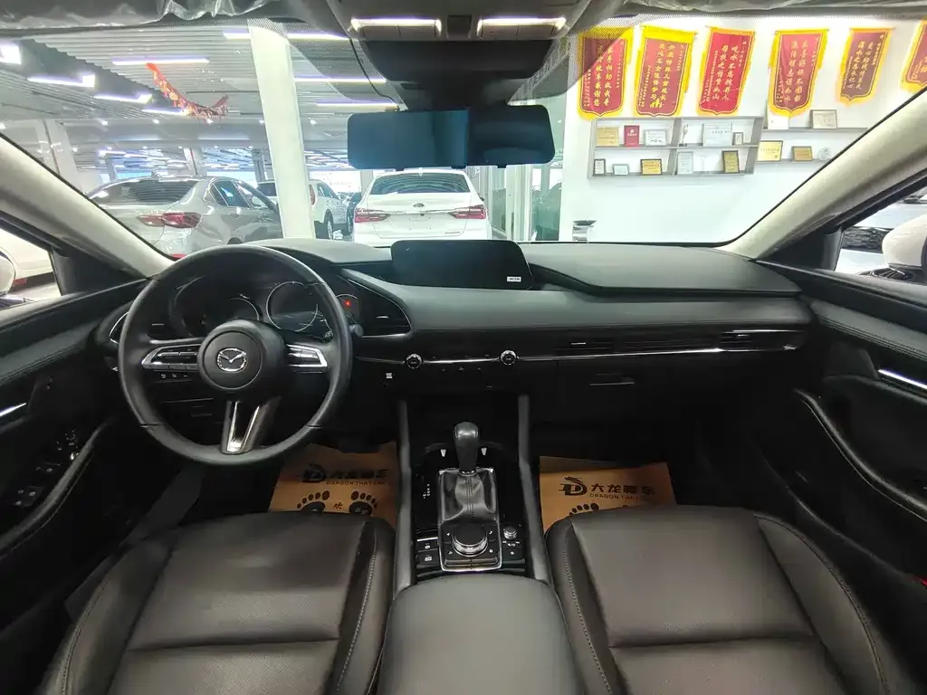 Mazda 3 Axela 2023 из CN, фото 5