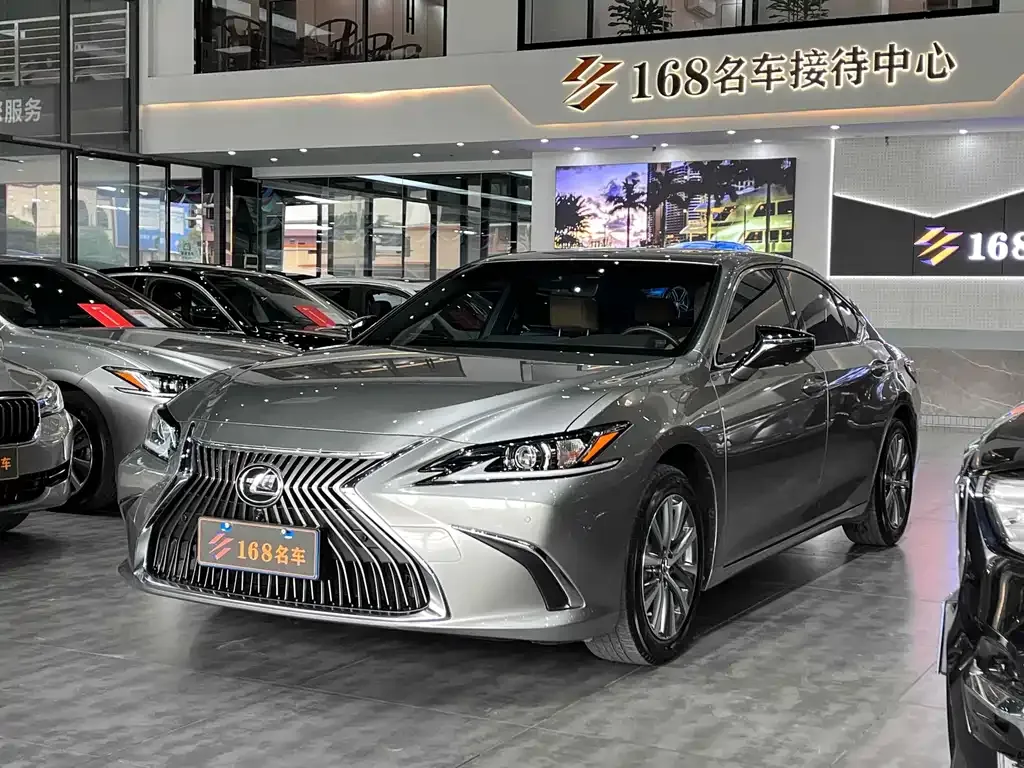 Lexus ES 2021 из CN, фото 1
