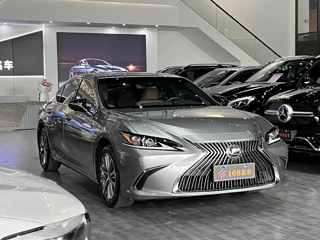 Lexus ES 2021 из CN, фото 3