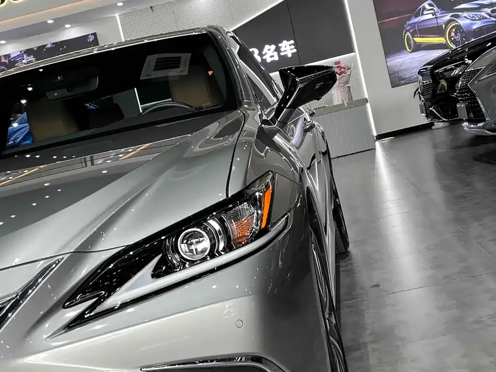 Lexus ES 2021 из CN, фото 4