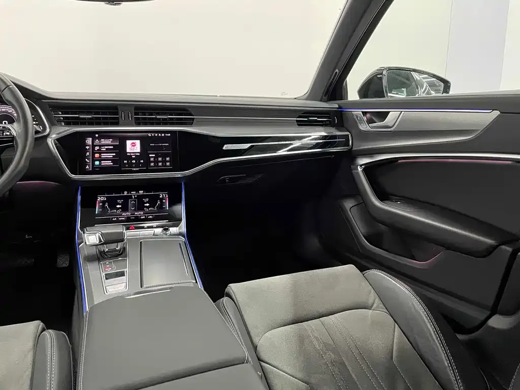 Audi A6L 2023 из CN, фото 9