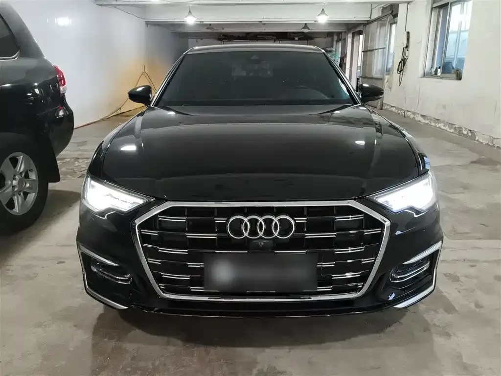 Audi A6L 2023 из CN, фото 3