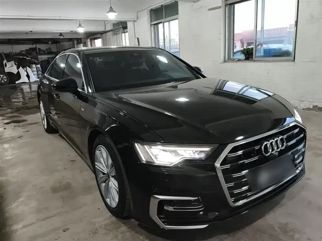 Audi A6L 2023 из CN, фото 4