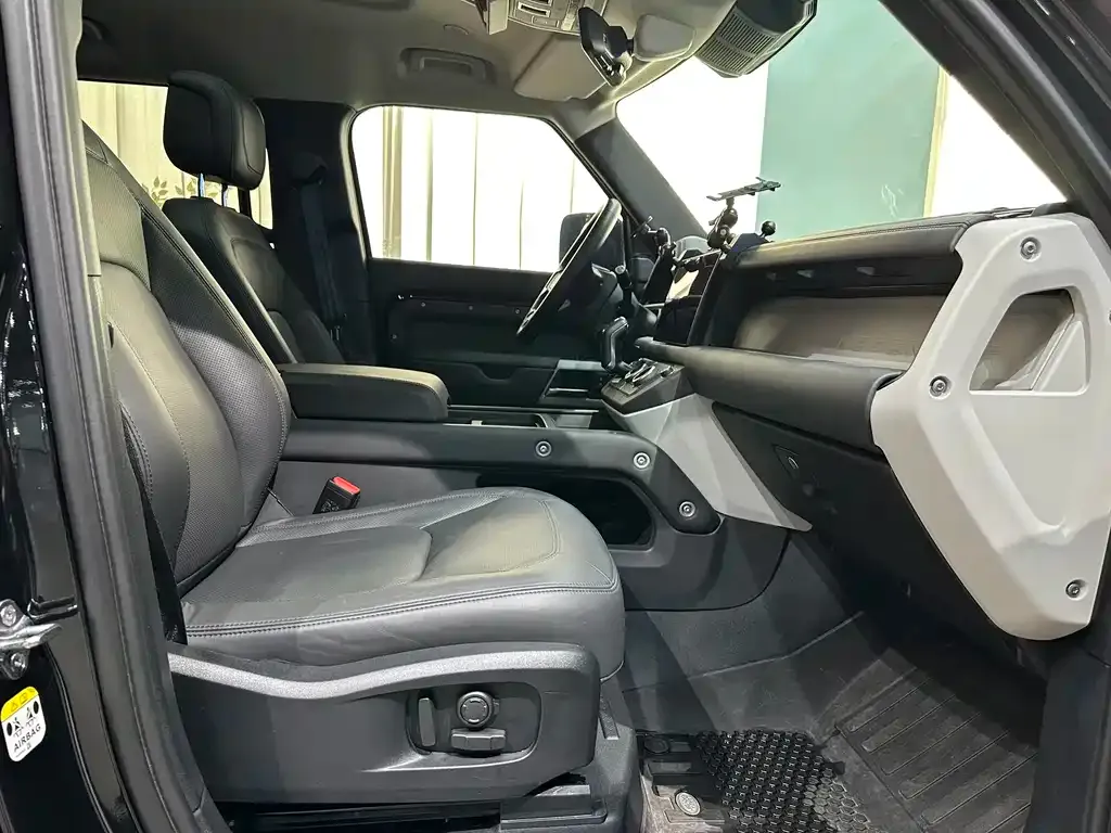 Land Rover Defender 2023 из CN, фото 6