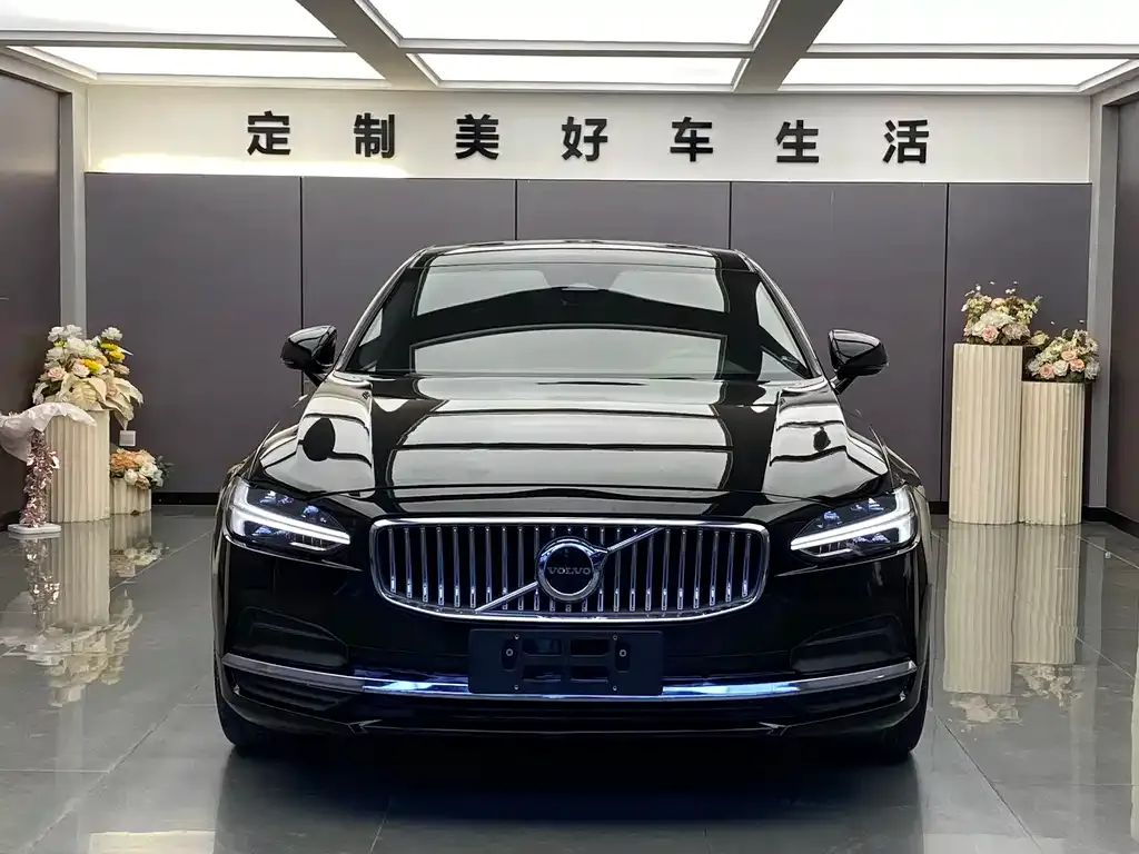 Volvo S90 2023 из CN, фото 2