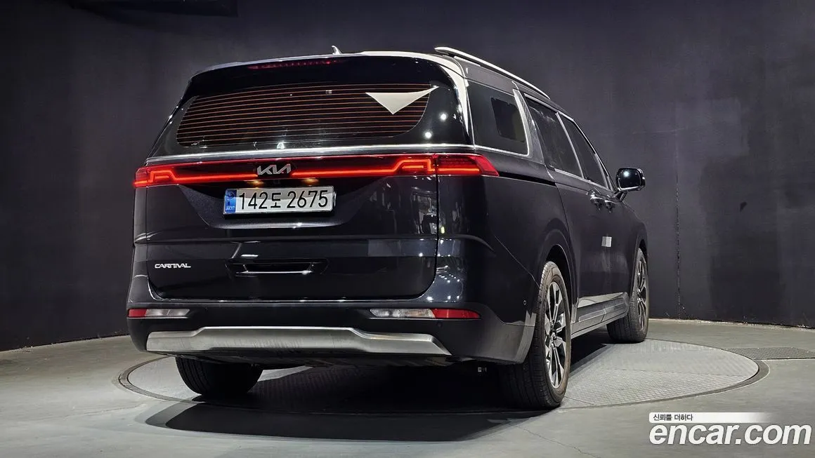 Kia Carnival 2023 из KR, фото 2