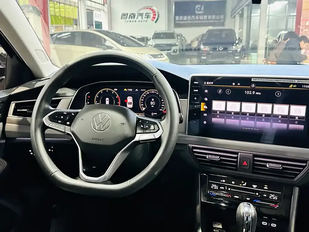 Volkswagen Bora 2023 из CN, фото 9