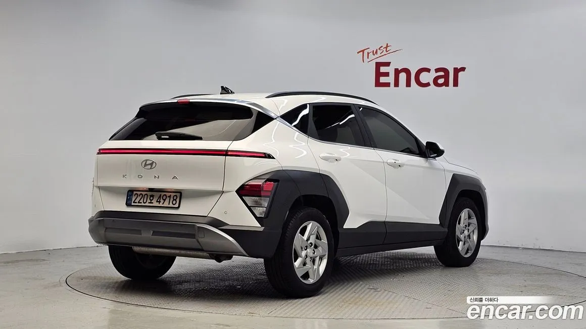 Hyundai Kona 2023 из KR, фото 2