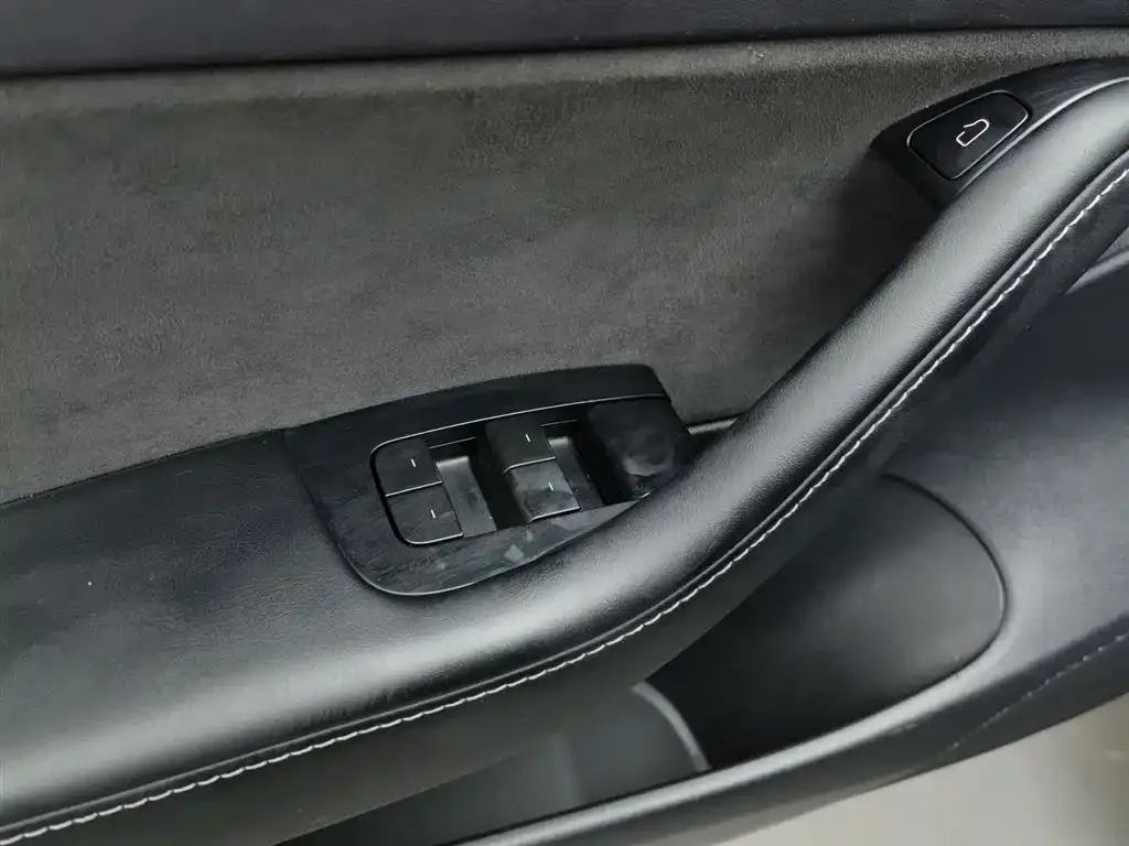 Tesla Model 3 2023 из CN, фото 9