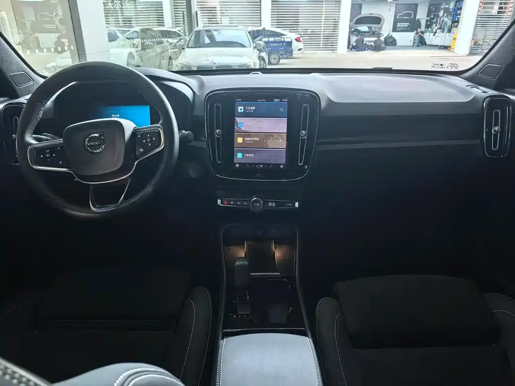 Volvo C40 2024 из CN, фото 5