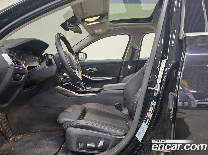 BMW 3-Series 2022 из KR, фото 10