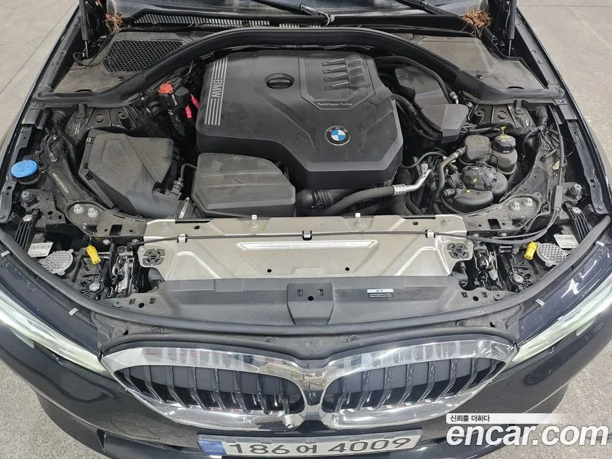 BMW 3-Series 2022 из KR, фото 6