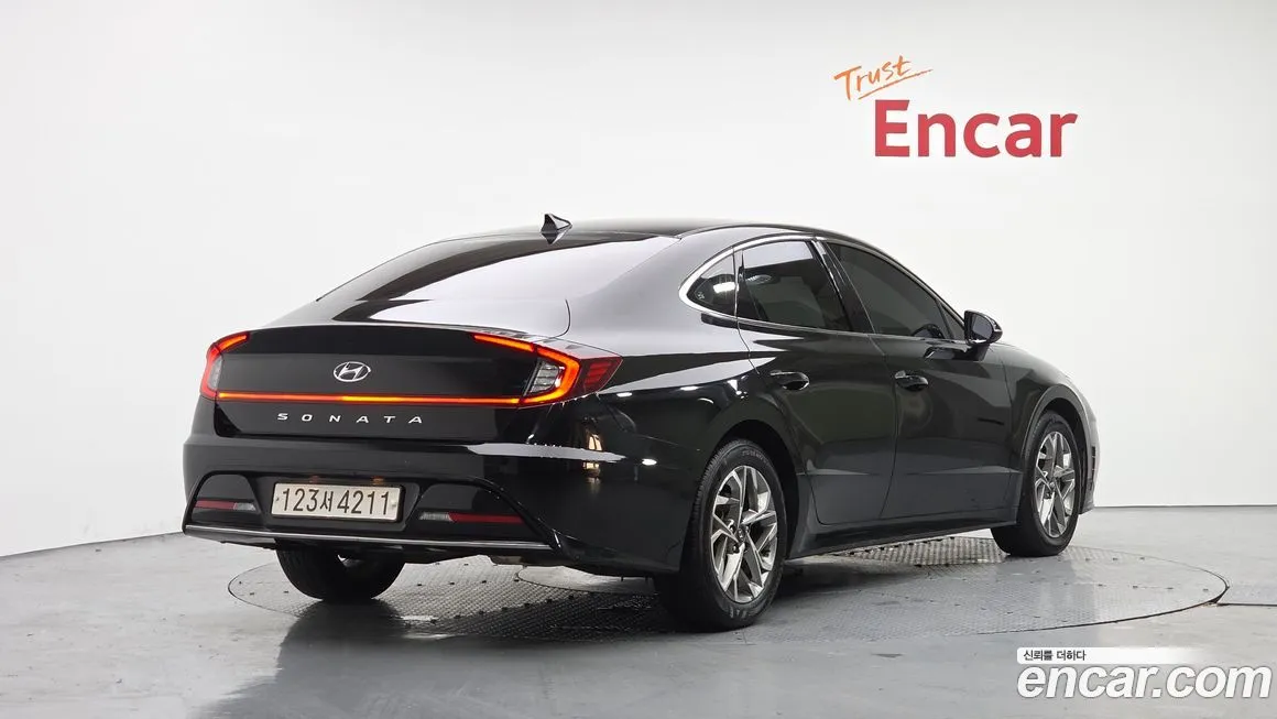 Hyundai Sonata 2022 из KR, фото 2