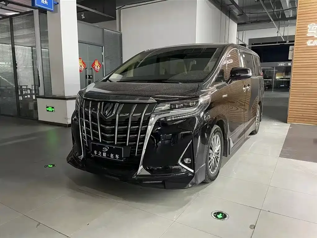 Toyota Alphard 2023 из CN, фото 3