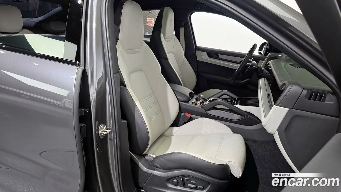 Porsche Cayenne 2024 из KR, фото 10