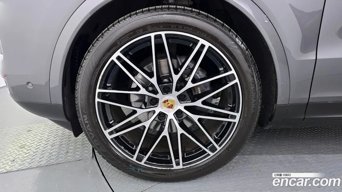 Porsche Cayenne 2024 из KR, фото 5