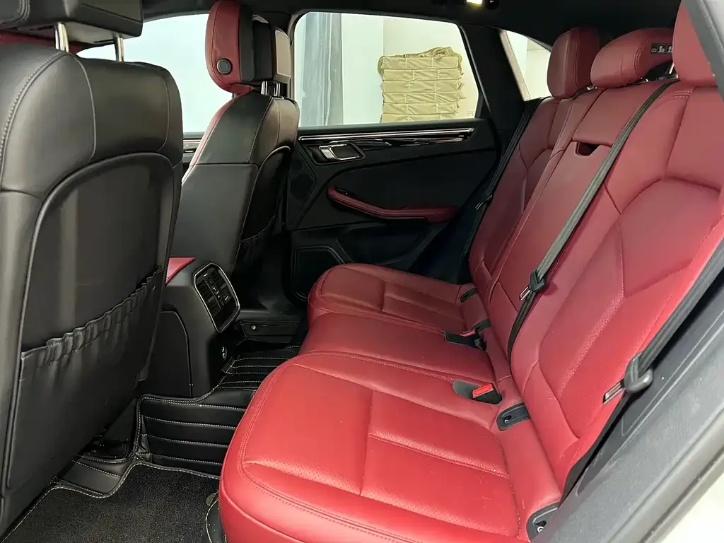 Porsche Macan 2024 из CN, фото 8