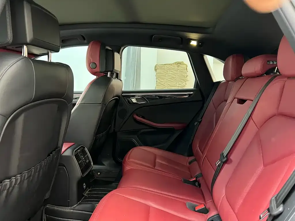 Porsche Macan 2024 из CN, фото 9