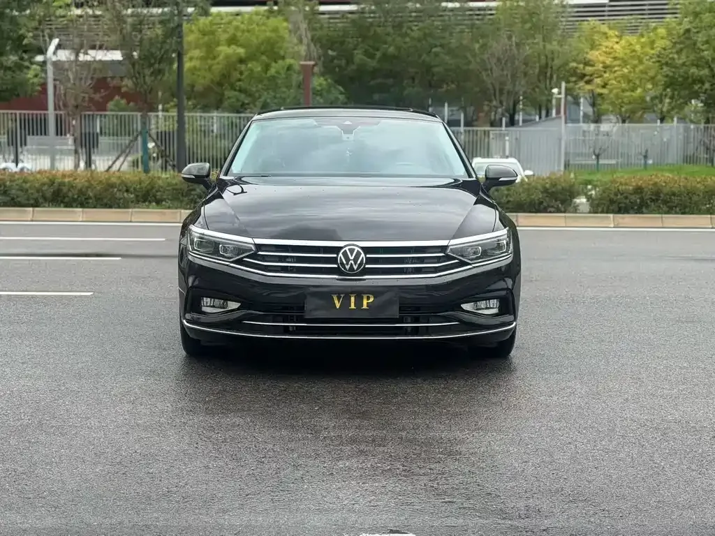 Volkswagen Magotan 2022 из CN, фото 2