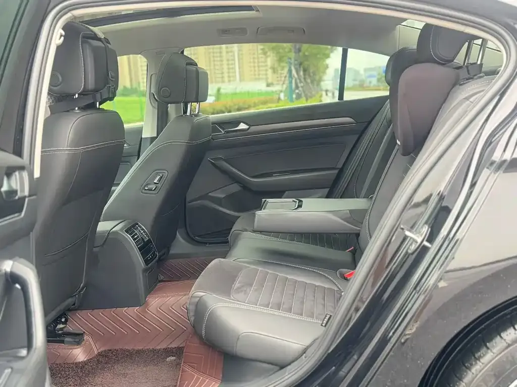 Volkswagen Magotan 2022 из CN, фото 6