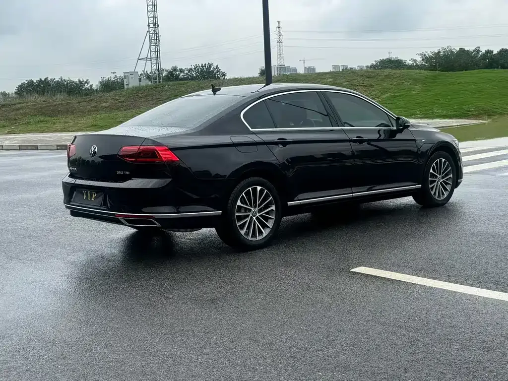Volkswagen Magotan 2022 из CN, фото 8