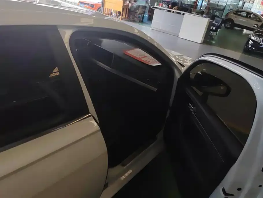 Volkswagen Lavida 2023 из CN, фото 8
