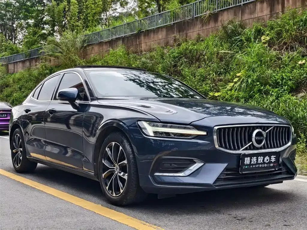 Volvo S60 2021 из CN, фото 3