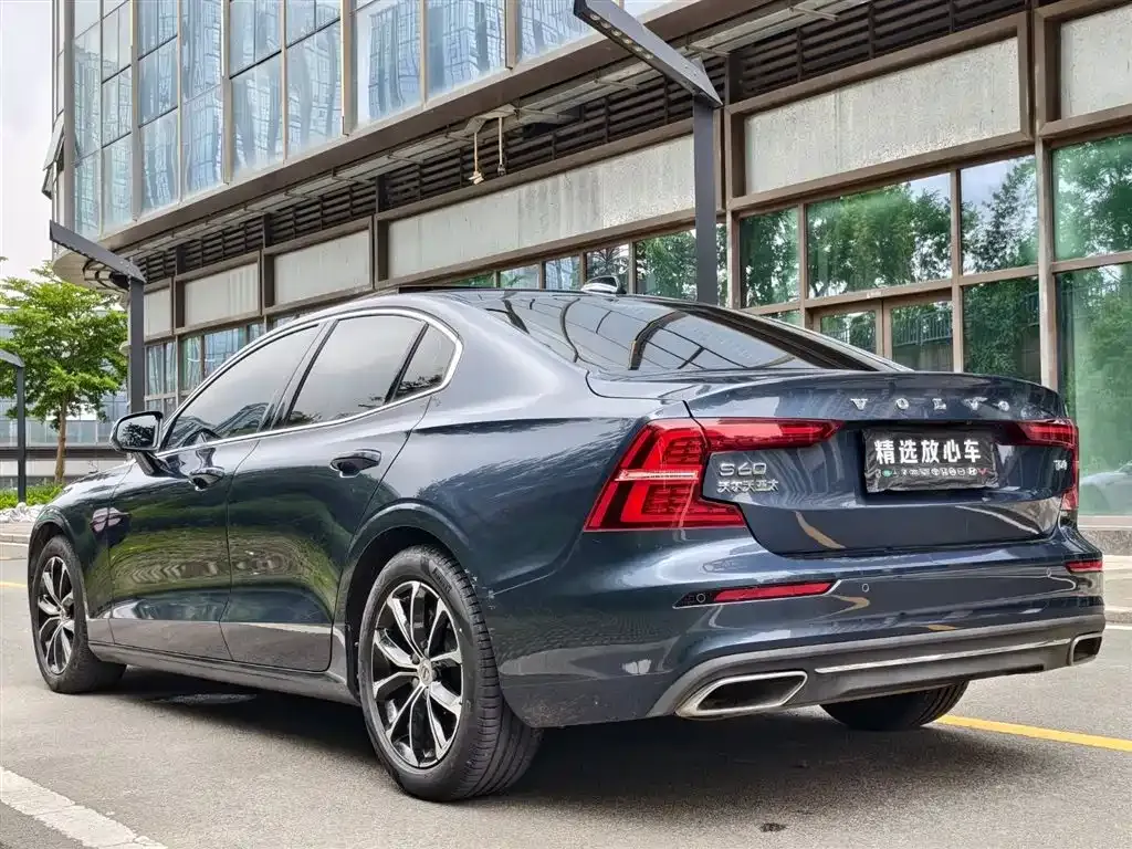 Volvo S60 2021 из CN, фото 6