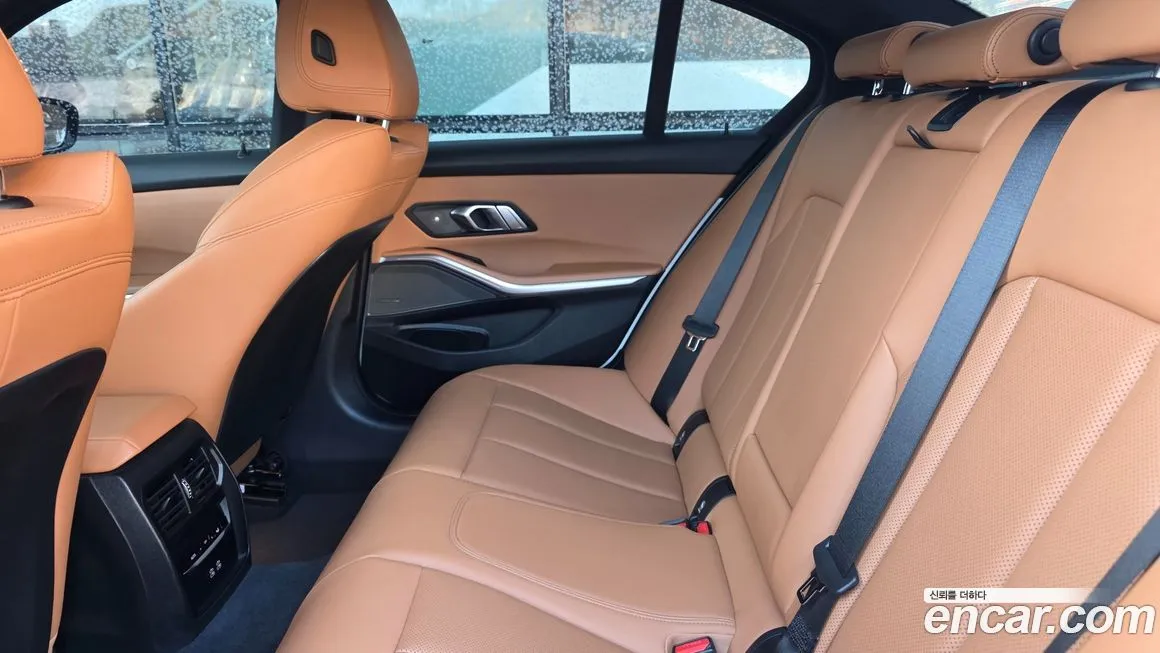 BMW 3-Series 2024 из KR, фото 10