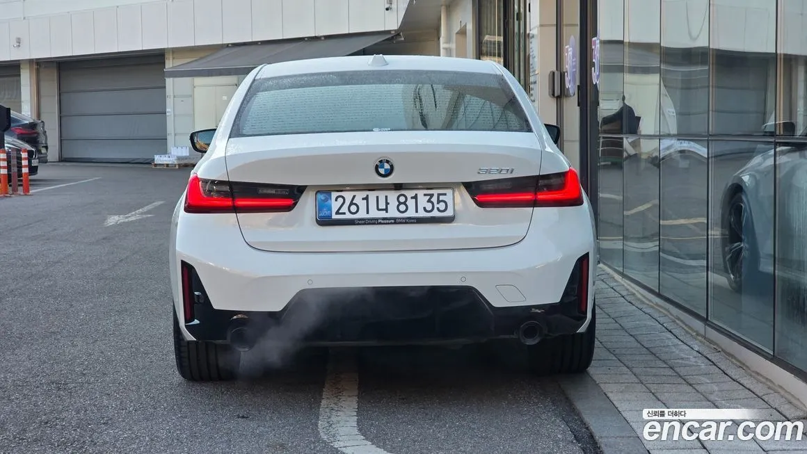 BMW 3-Series 2024 из KR, фото 4