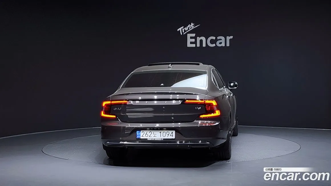 Volvo S90 2023 из KR, фото 4