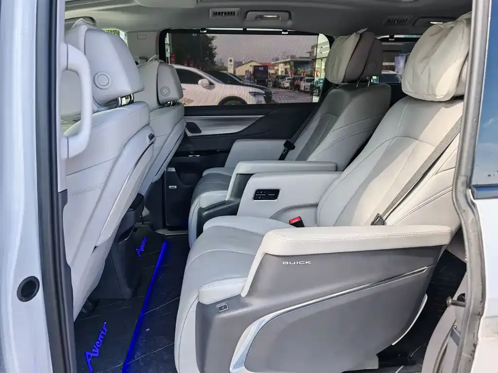 Buick GL8 2024 из CN, фото 7