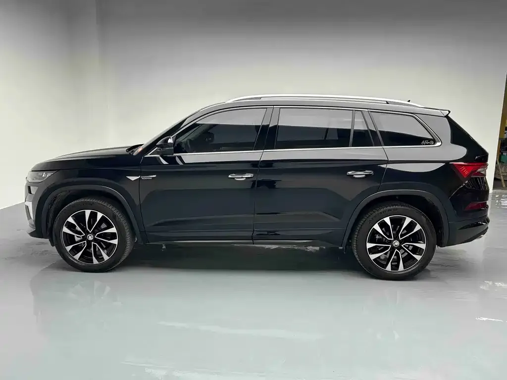 Skoda Kodiaq 2025 из CN, фото 6