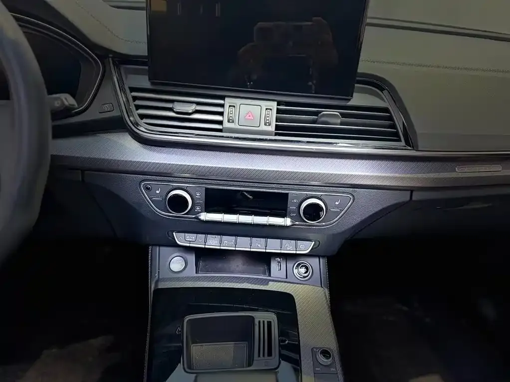 Audi Q5L 2023 из CN, фото 10