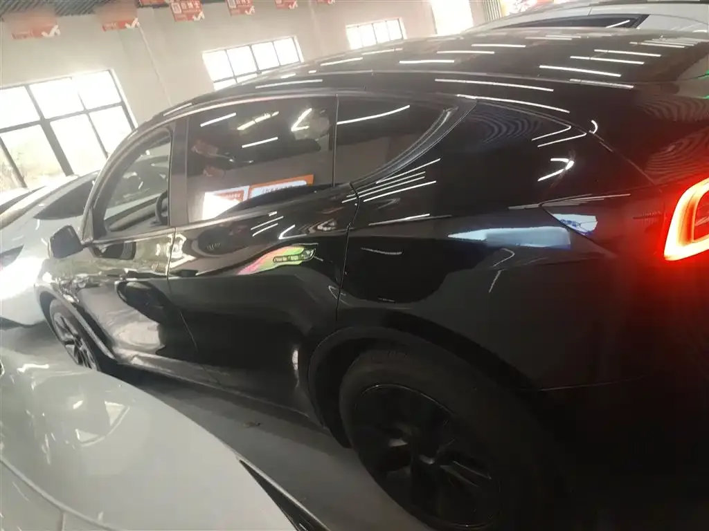 Tesla Model Y 2024 из CN, фото 5