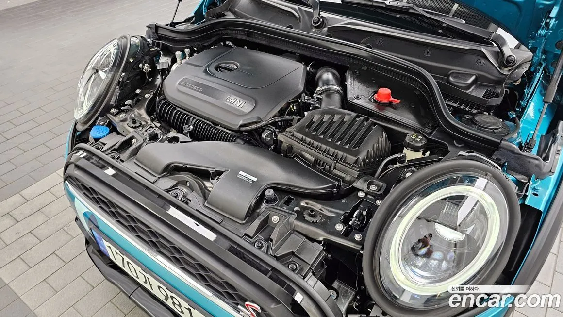 Mini Cooper Convertible 2023 из KR, фото 6